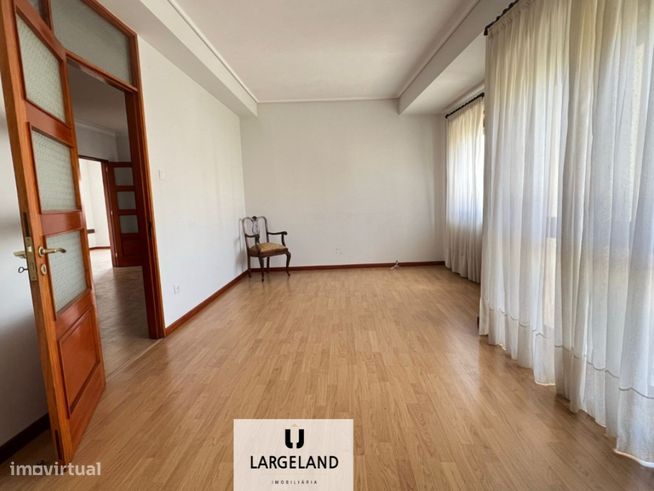 Apartamento T3 + 1 - Pedrouços-0