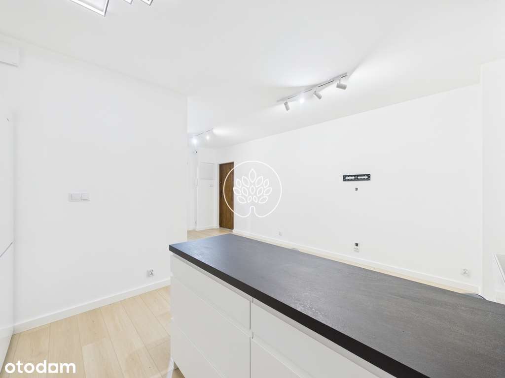 Przestronne mieszkanie 42 m² po remoncie, loggia-3