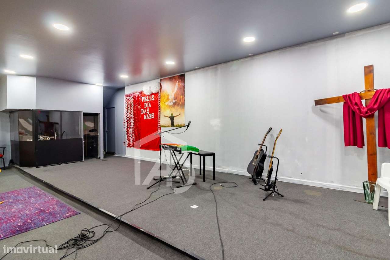 Loja com cave  Praça do Avião, Leiria - Grande imagem: 5/24