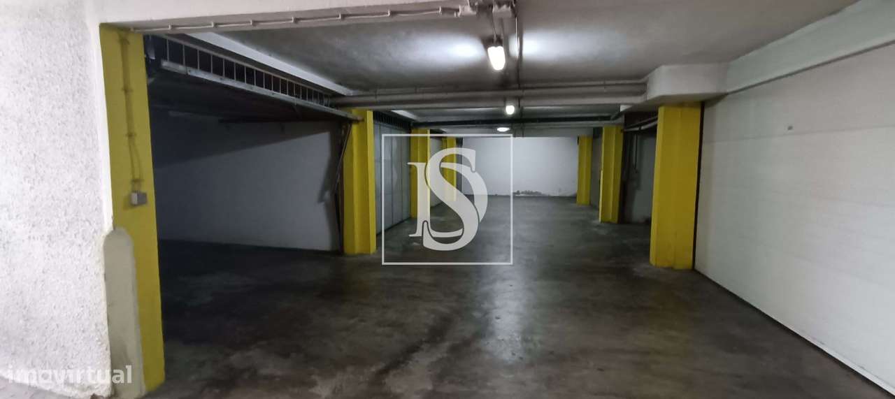 Fabuloso Apartamento RENOVADO com varandas e VISTA MAR - Grande imagem: 3/35