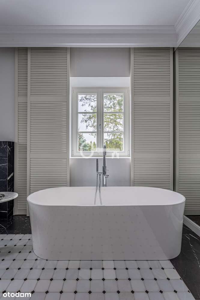 Przedwojenna willa | Po remoncie | Duży ogród-12