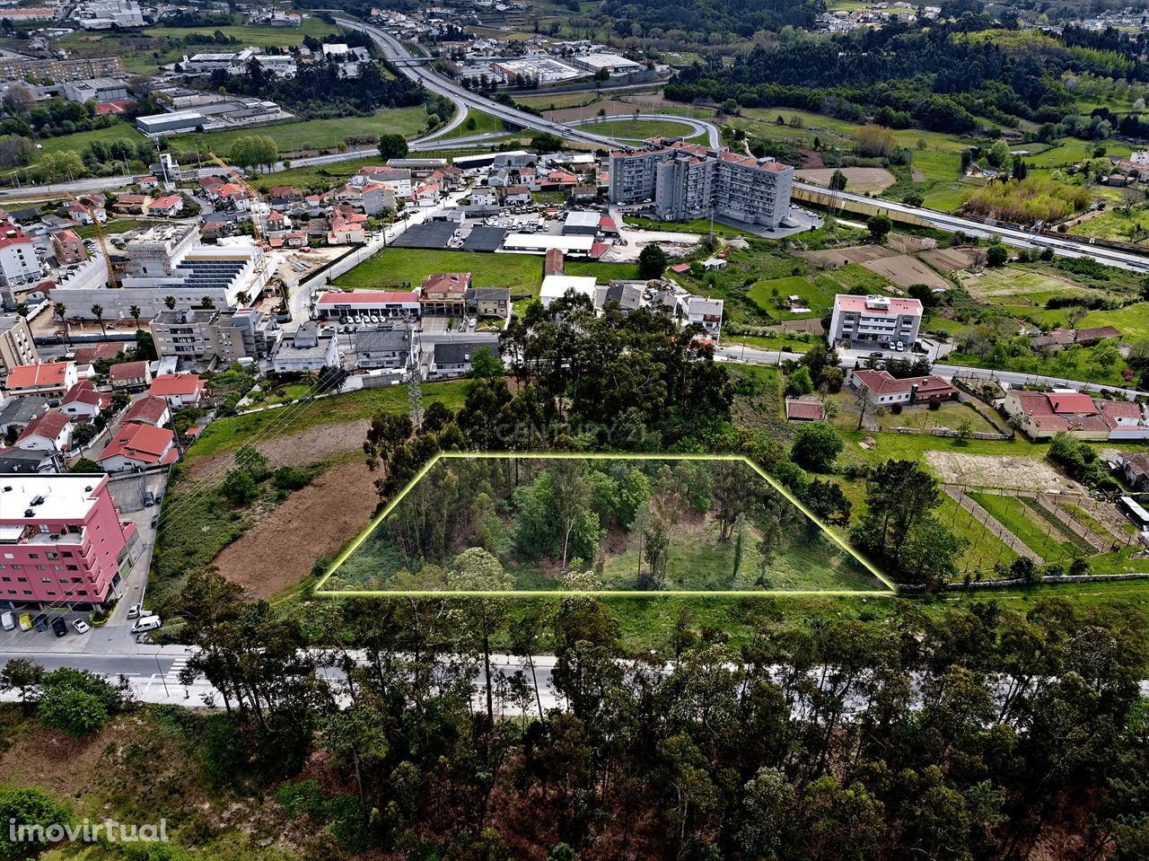 Terreno para construção em Paredes