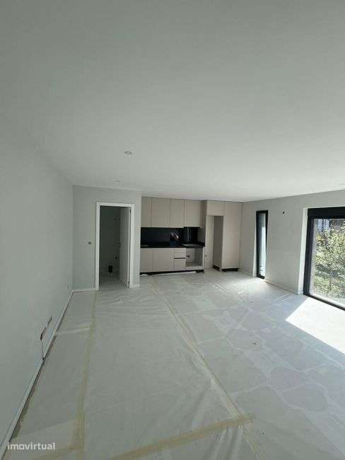 APARTAMENTO T1 NOVO EM AMARES-7