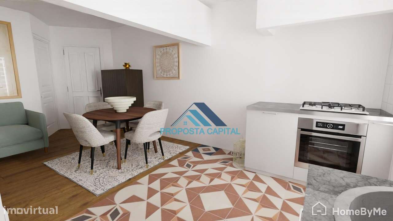 Apartamento T1 com pátio de 22 m2 - Para Recuperação Total - Grande imagem: 2/19