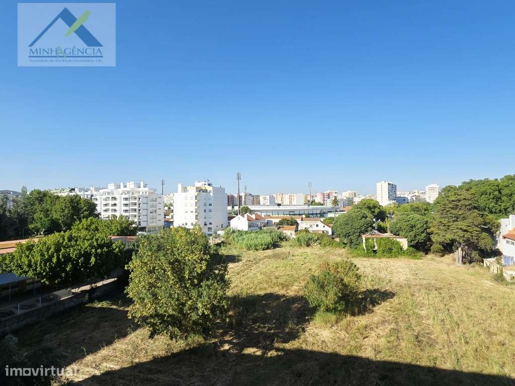 Apartamento T3 remodelado na Algodeia em Setúbal-8