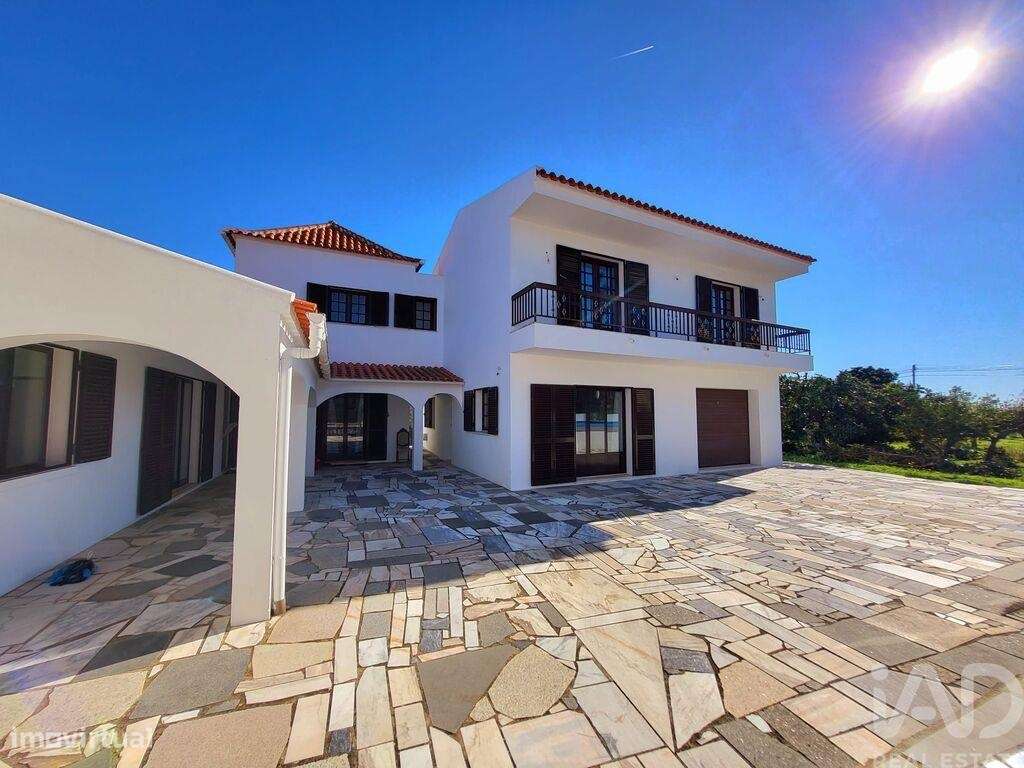 Casa / Villa T5 em Luz de Tavira e Santo Estêvão de 224,5 m2 - Grande imagem: 3/39
