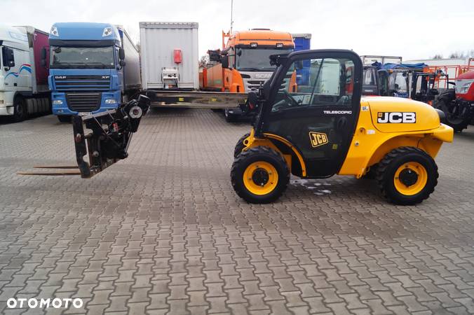 JCB 520-40 ładowarka teleskopowa - 12