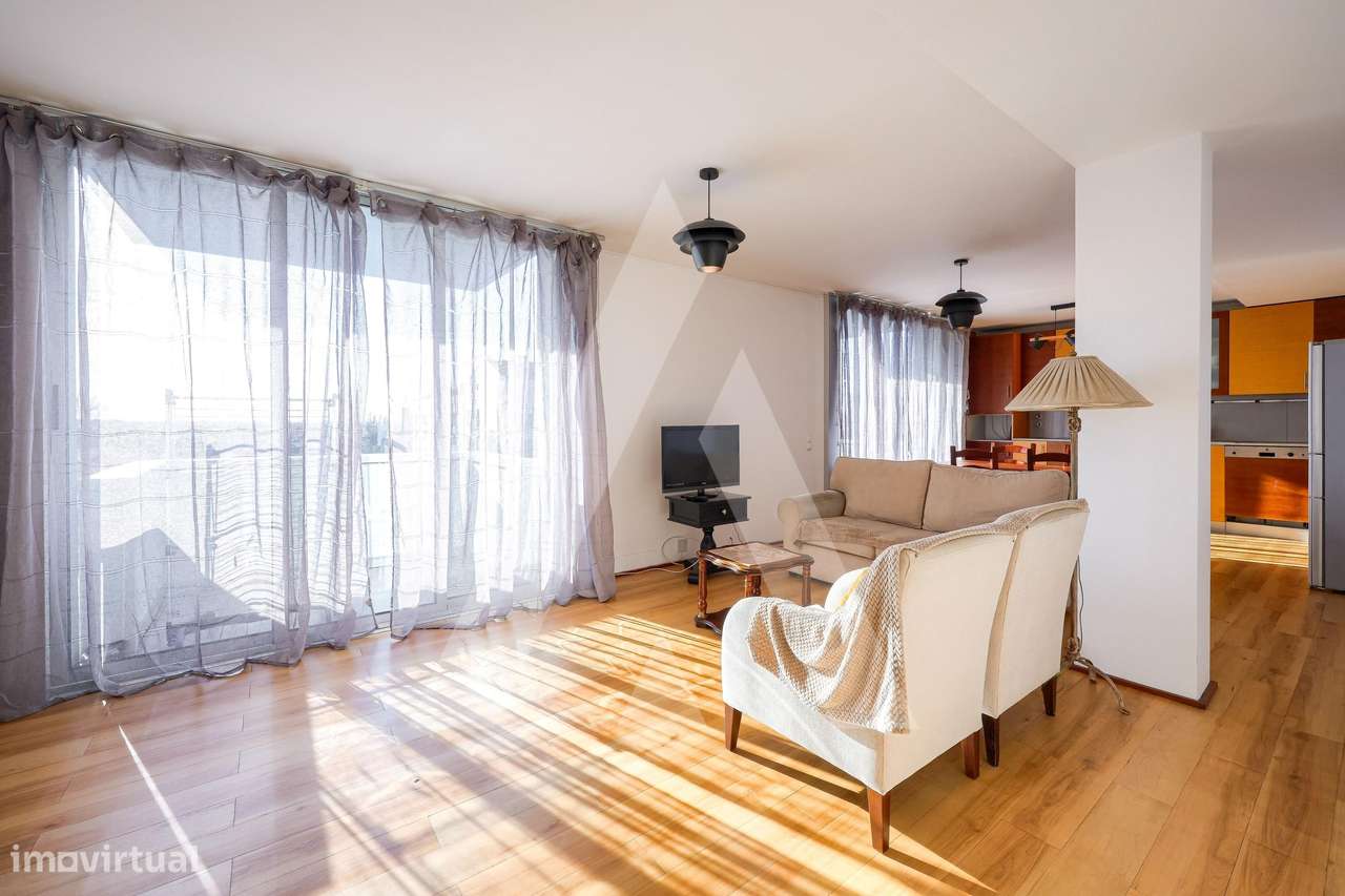 Apartamento T2 duplex e com mezanine  junto ao CC Glicínias - Grande imagem: 5/36