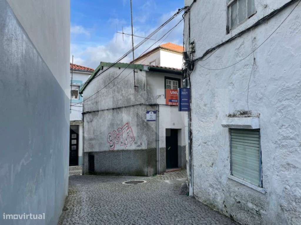 Edifício para Reabilitar na Judiaria da Covilhã - Localização Histó...-26