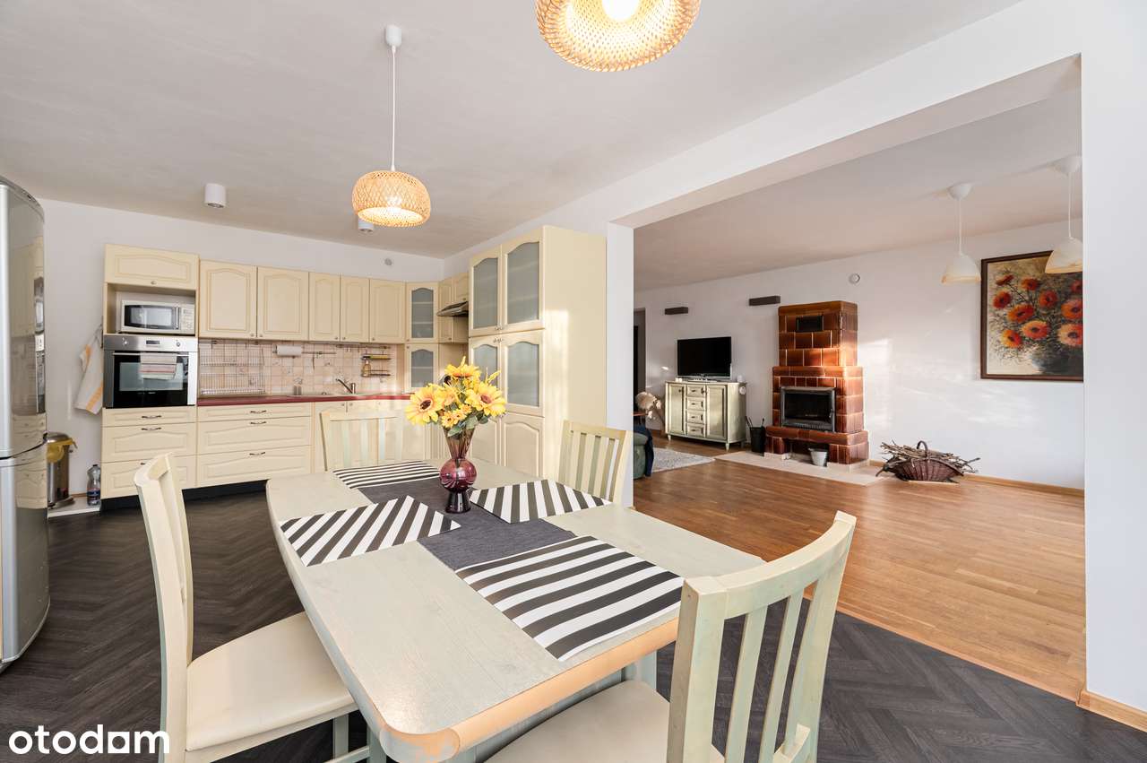 Piętrowy dom szuka właściciela!-dobrze zlokalizowany-w cichej okolicy!-2