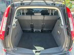 Ford C-MAX 1.8 Titanium - 19