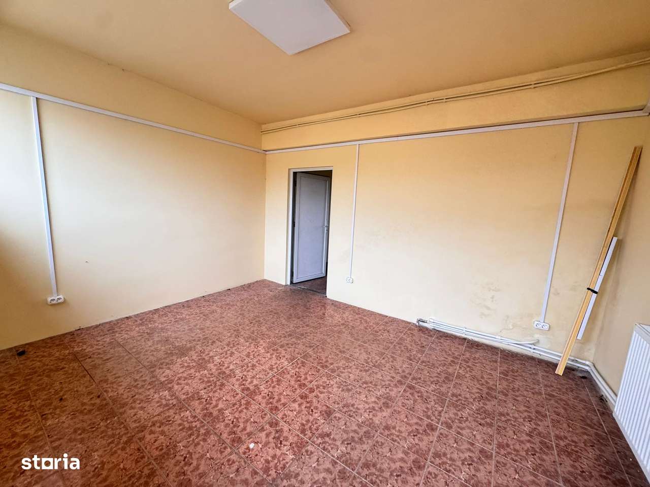 Spatiu Comercial, 1 400 m², -17