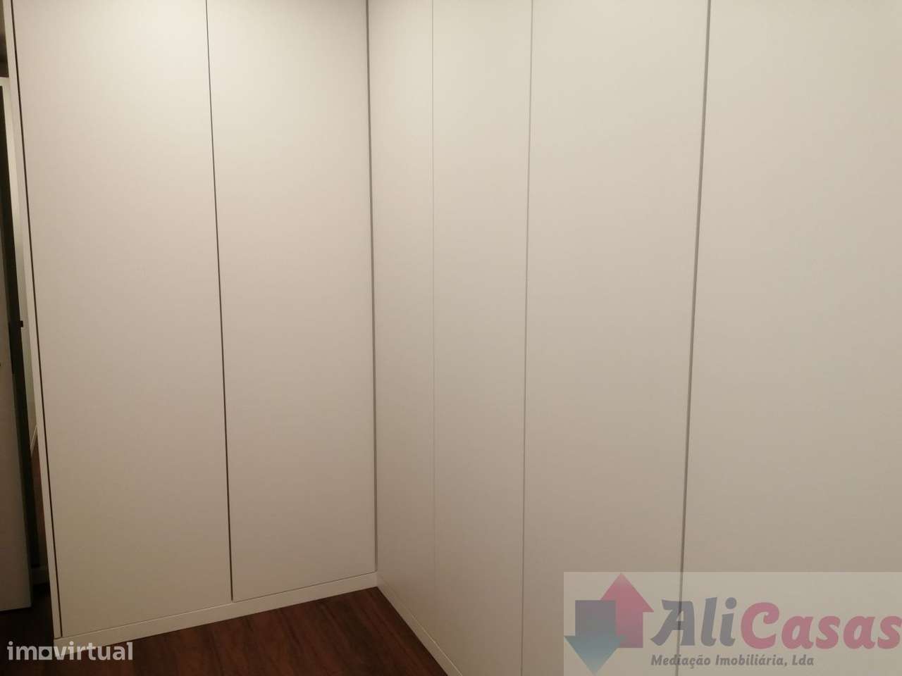 Excelente T2 Primeira Linha de MAR-20