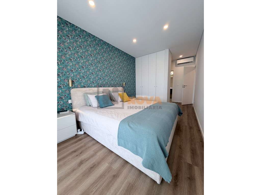 T3 Último Piso em Famões | 165 m² | Domótica | Classe A | 2 Lugares...-21