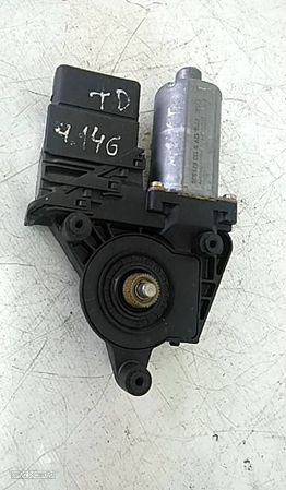 Motor Elevador Volkswagen Passat Variant (3B5) - 1