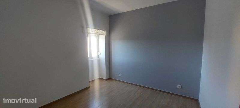 T3, 1º andar de moradia na zona de Pero Pinheiro\Sintra - Grande imagem: 4/5