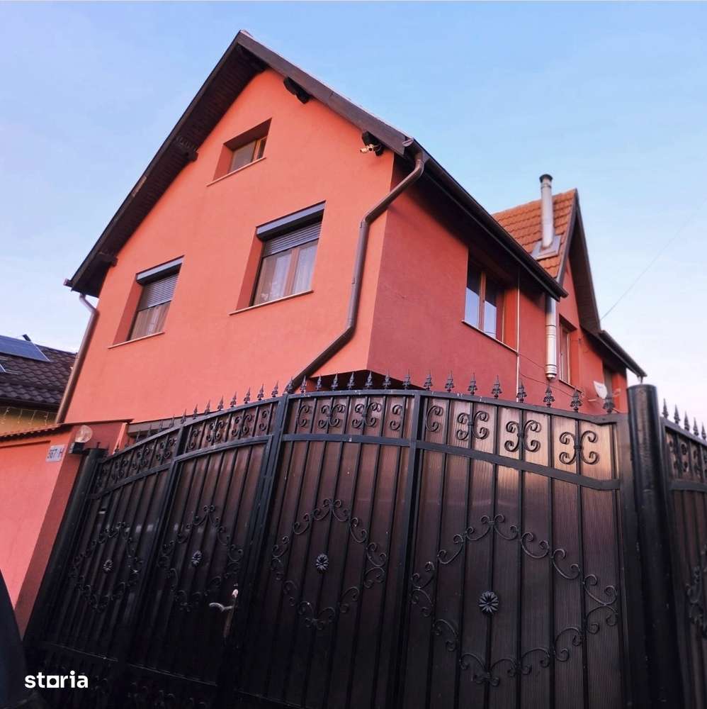 Vand casa singur in curte Harman-0