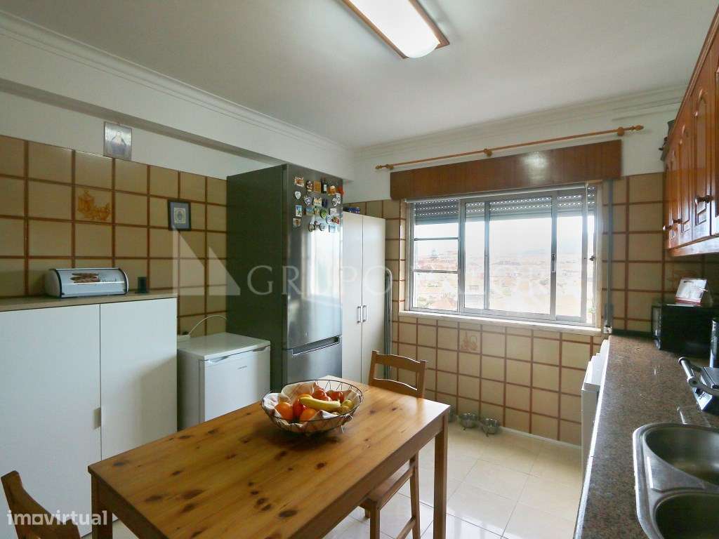 Apartamento T2 com Arrecadação, Algueirão Mem Martins-6
