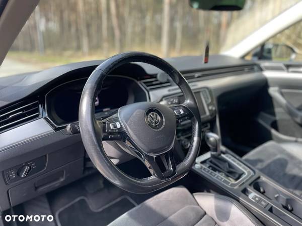 Volkswagen Passat 2.0 TDI BMT Highline DSG - 8