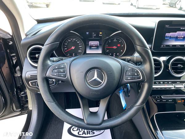 Mercedes-Benz C 220 d T 9G-TRONIC - 38