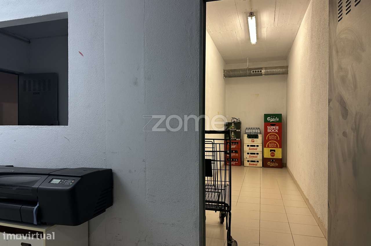 Trespasse de restaurante, em Carnaxide-15