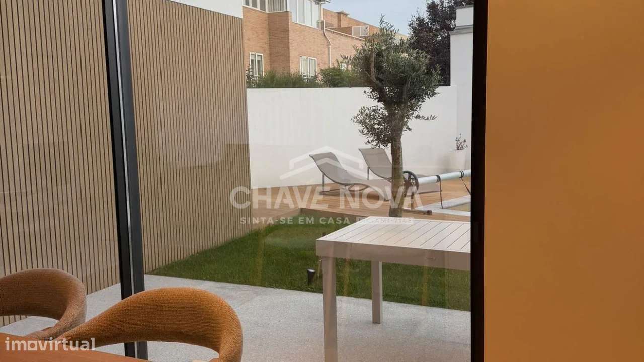 Moradia de Luxo T3 c/ Piscina a 400m da Praia | Lavra Matosinhos-14