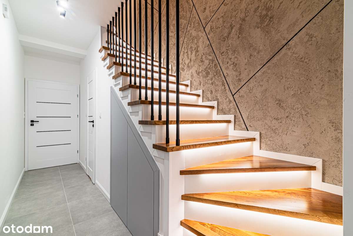 NOWA CENA! Dom szeregowy z Garażem,Kominkiem i Ogrodem-teraz 799tys zł-8