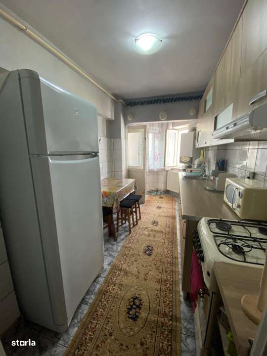 Apartament decomandat 2 camere, 45 mp + balcon, etaj 6/8, zona Garii - Imagine principală: 3/9