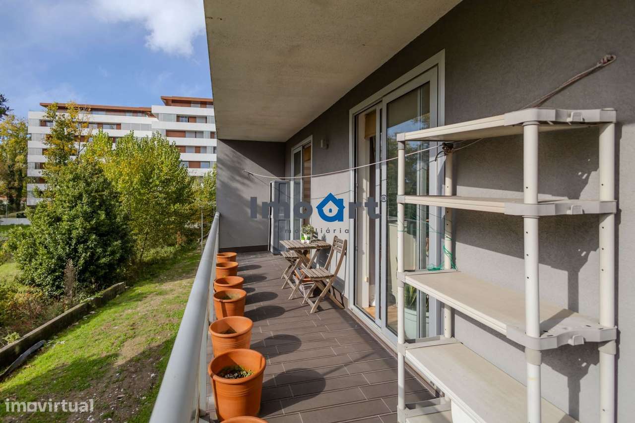 T2 RENOVADO COM VARANDA EXCECIONAL NA PRELADA !-50