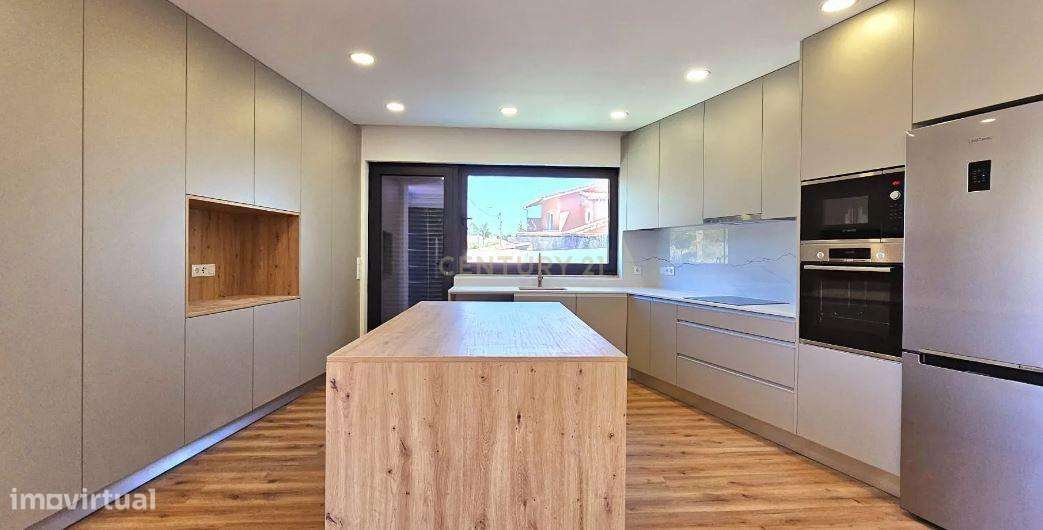 Moradia T3 em Palmeira de Faro Esposende-8