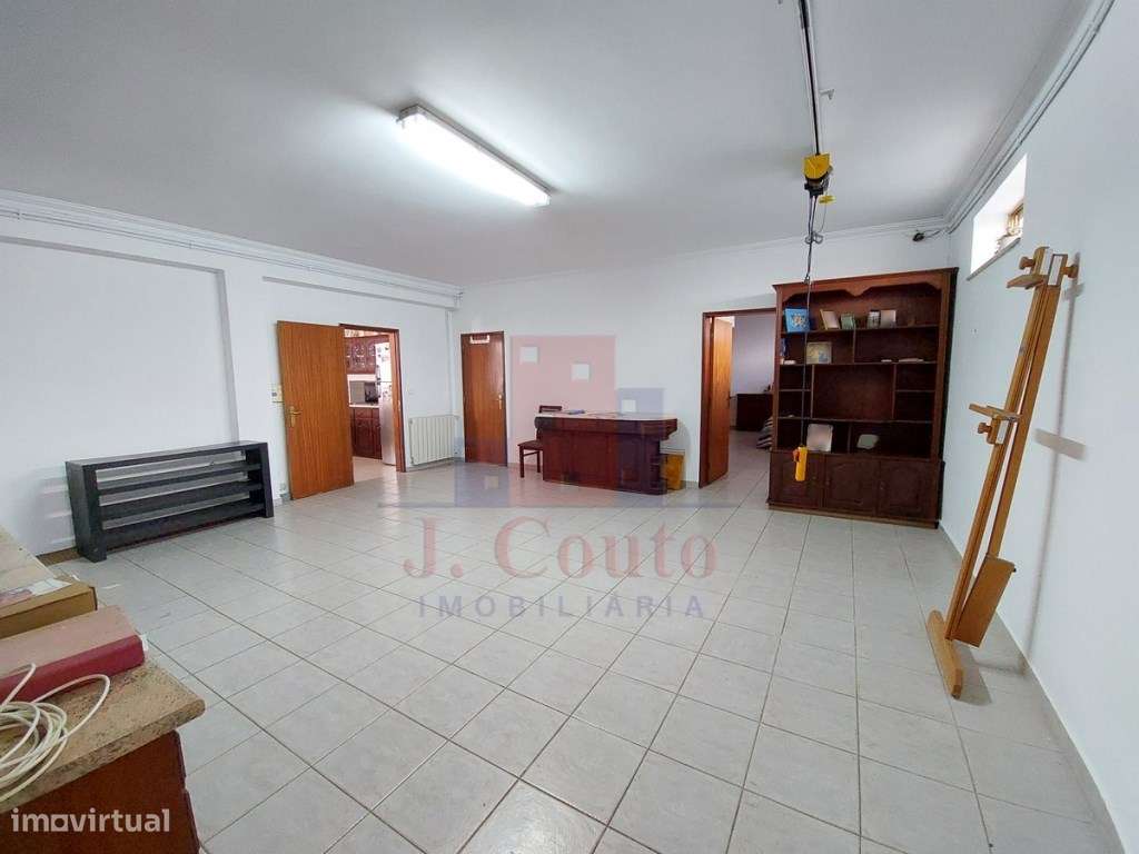 Prédio com 7 apartamentos no centro de Caldas da Rainha-27