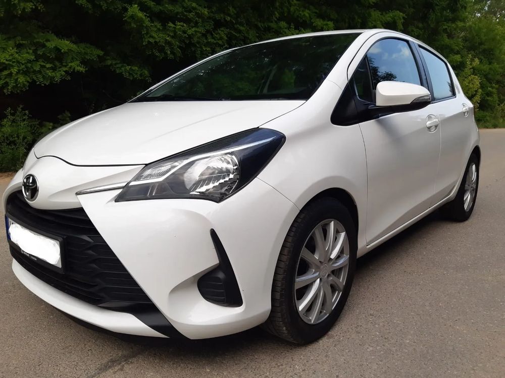 Toyota Yaris III 1.5 Premium CVT 2019