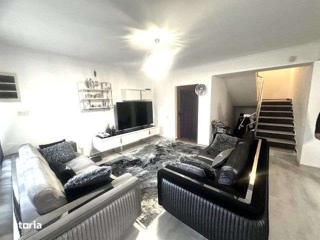 Vila in Slatina langa parcul Dumitru Dobrescu Str Strandului - Imagine principală: 4/20