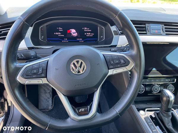 Volkswagen Passat 2.0 TSI Elegance DSG - 19