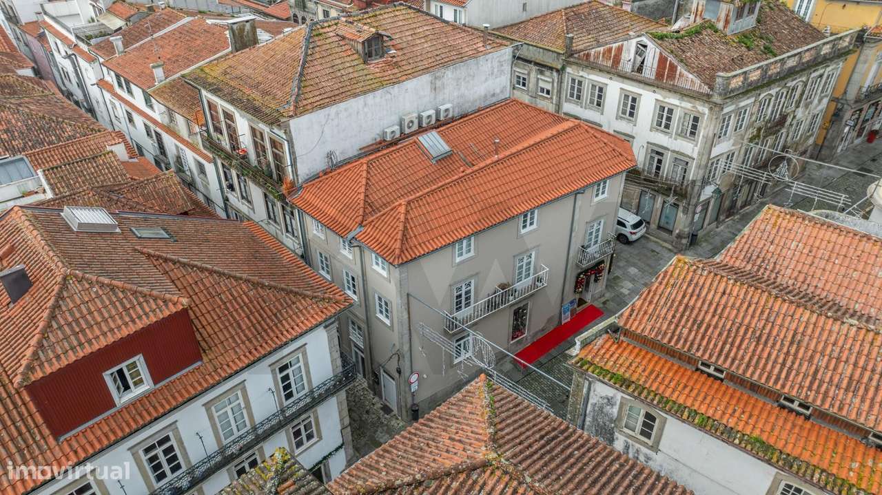 Apartamento T1 Duplex no Centro Histórico de Viana do Castelo - Grande imagem: 2/24
