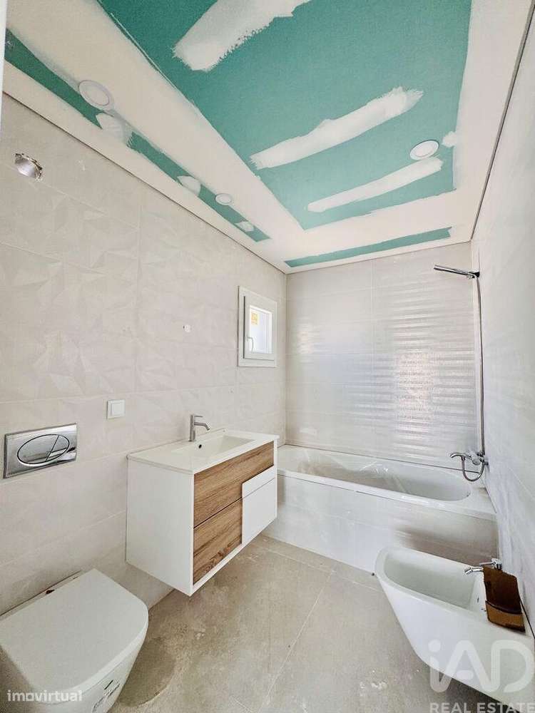 Casa / Villa T3 em Fernão Ferro de 127,00 m2 - Grande imagem: 2/11