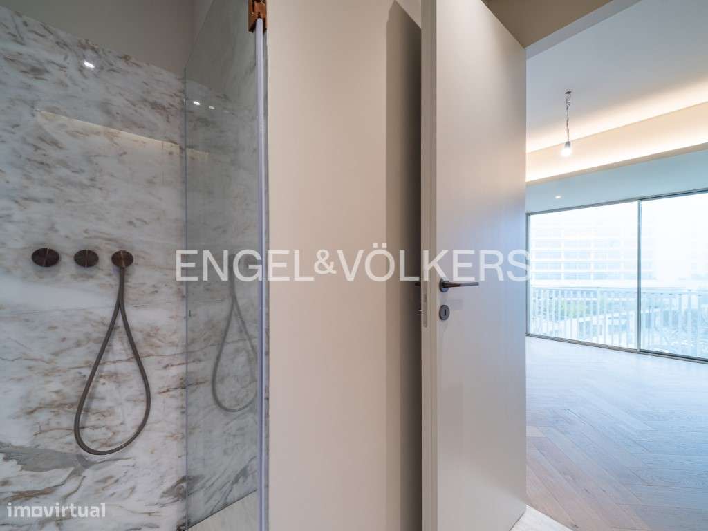 Apartamento T3 Luxo com vista Rio nas Amoreiras-21