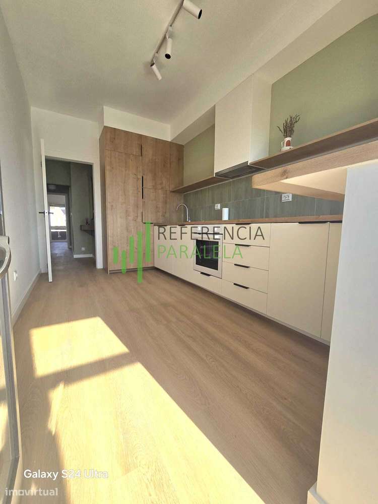 Apartamento T2 remodelado com vista Mar - Grande imagem: 2/22