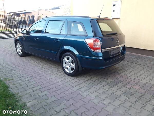 Opel Astra 1.4 Caravan Edition - 4