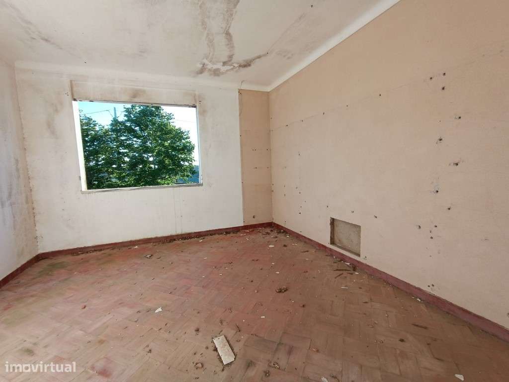 PRÉDIO PARA SERVIÇOS-5