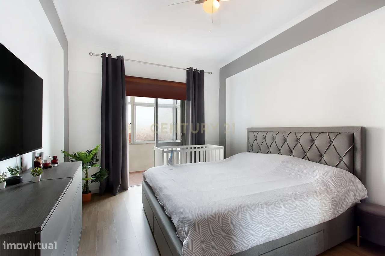 Apartamento T2 no Centro de Mem Martins-16