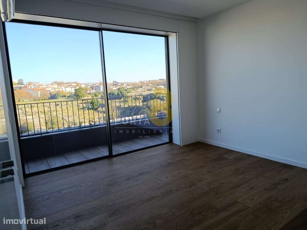 Apartamento T3, em edifício novo junto ao parque da cidade e a pouc...-12