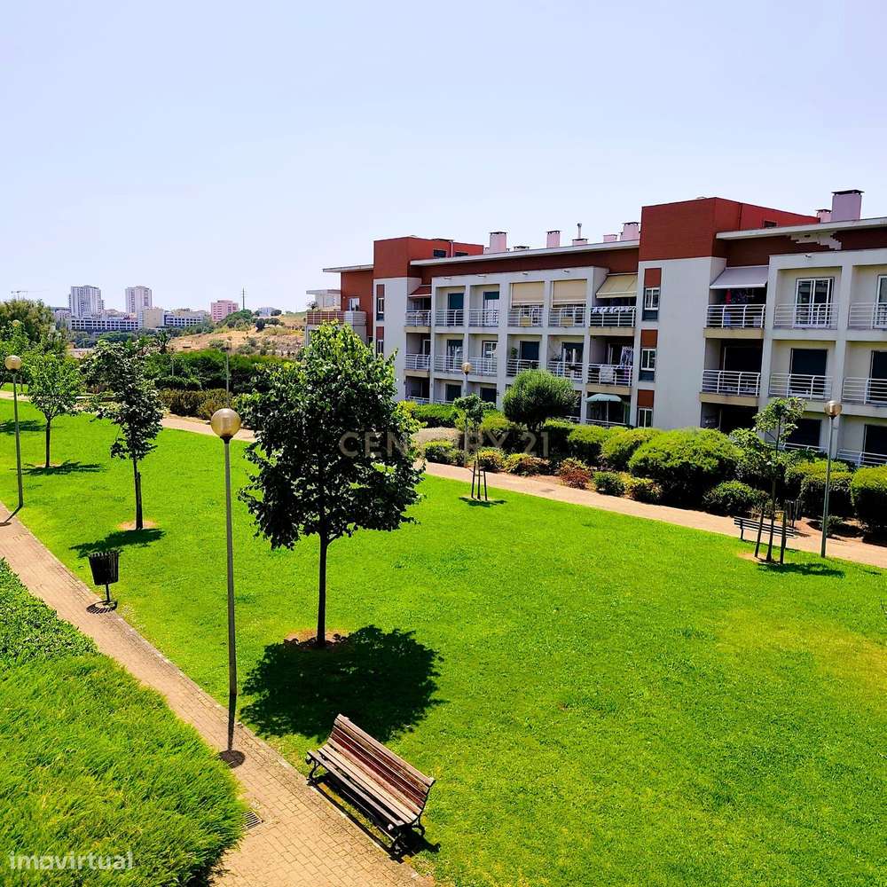 Apartamento T3 com 2 Box e 2 Suítes. Vista Panorâmica em Oeiras-29