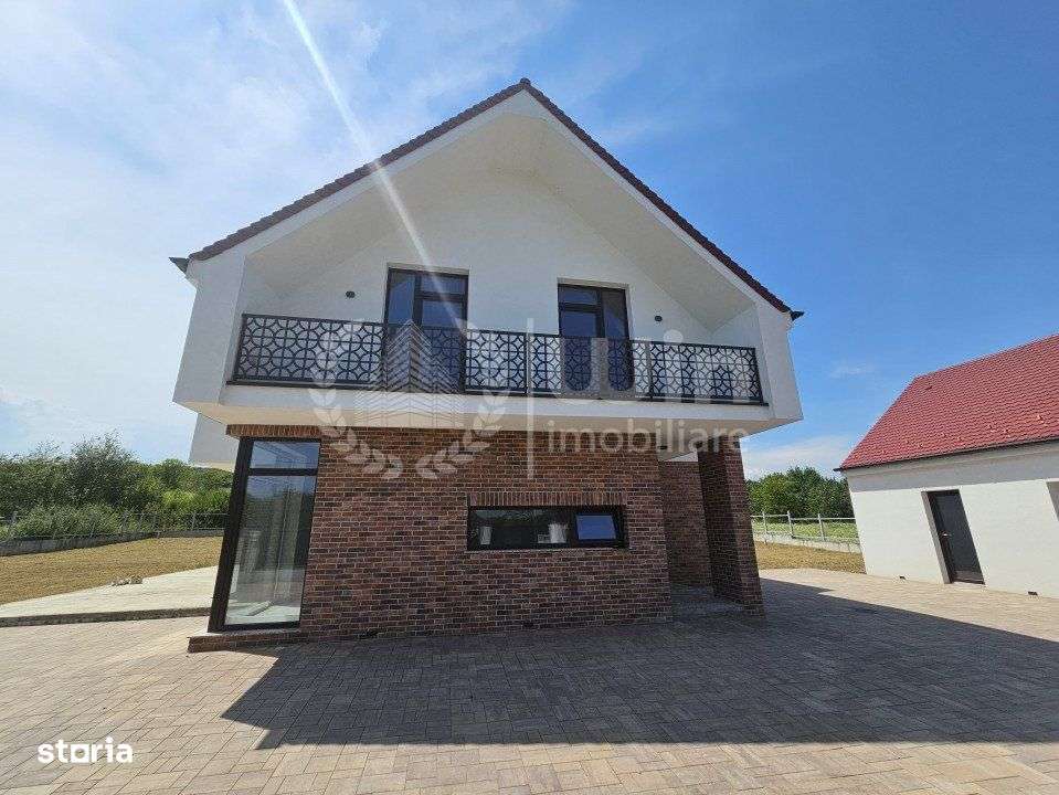 Casa cu 4 camere | 256 mp utili | 2000 mp teren | Sat. Aiton - Imagine principală: 1/19