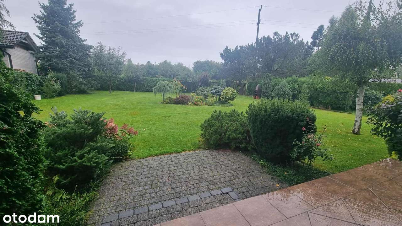 Zadbany dom w Cieszynie w dzielnicy Mnisztwo.-17