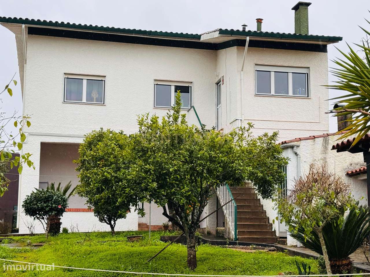 Moradia Independente de 2 Andares – Excelente Exposição Solar (Sul) - Grande imagem: 2/6