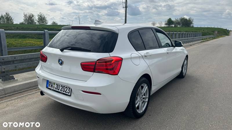 BMW Seria 1 118i - 27