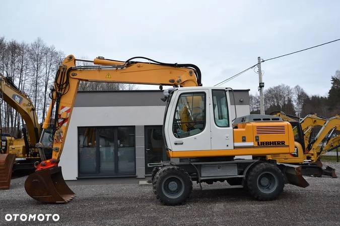 Liebherr A900C - 4