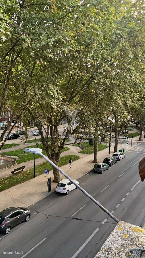 Prédio para venda  na cidade dos estudantes - Coimbra - Grande imagem: 2/25