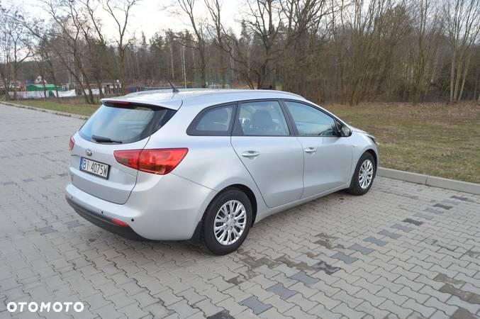 Kia Ceed Cee'd 1.6 GDI M - 5